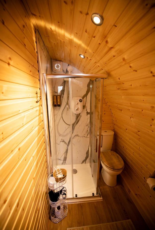 Highland & Transylvania Glamping Pods Roybridge Exterior foto